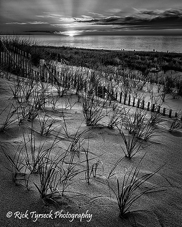 MassCapeCodRacePointSunsetBW8123-8125_2015