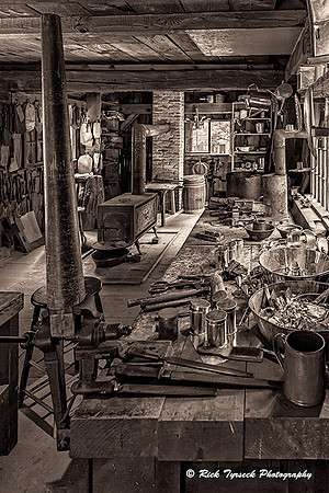 MassSturbVillageTinShop8903_2013