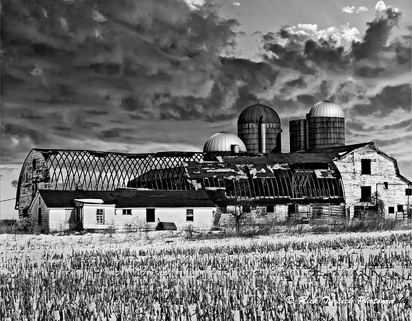 NYRoute22OldBarnNewYork0031_2004