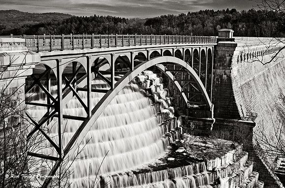 NYCrotonDam2486_2009
