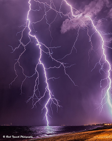 MassCapeCodLightningStorm8528B_2013
